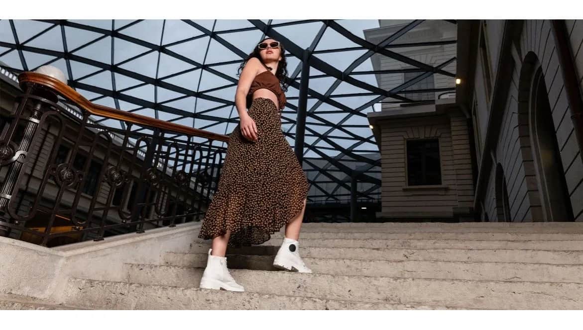 Jakie buty do spódnicy maxi – idealne połączenia na każdą okazję