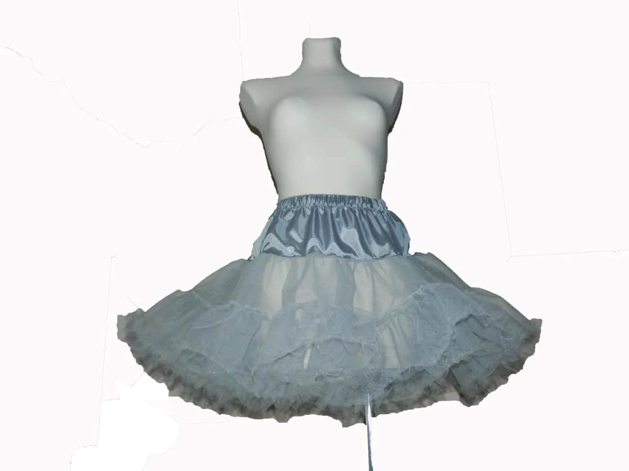 Gdzie kupić halkę pod spódnicę? Sprawdź najlepsze oferty online