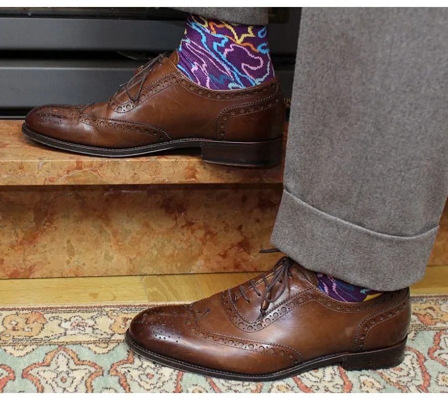 Jaki kolor skarpetek do garnituru? Unikaj najczęstszych błędów