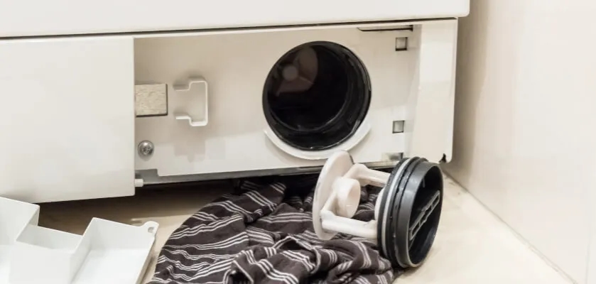 Jak wyciągnąć skarpetki z pralki - skuteczne sposoby na problem