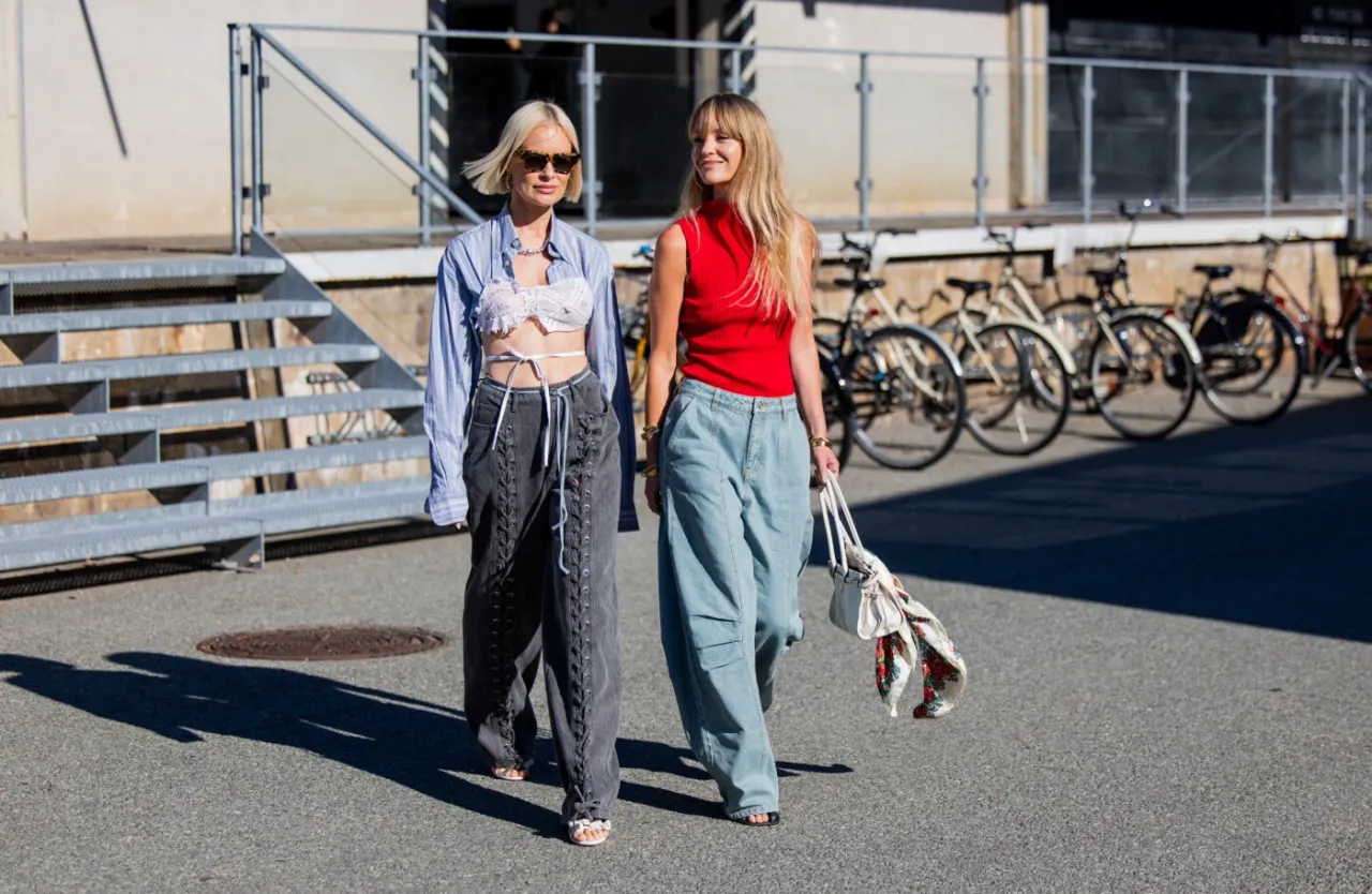 Jakie bluzki do szerokich spodni z wysokim stanem, aby wyglądać świetnie?