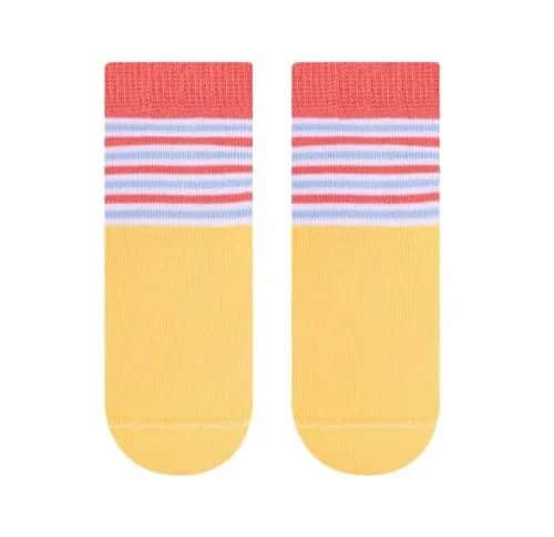 Jakie skarpetki dla noworodka zapewnią komfort i bezpieczeństwo?