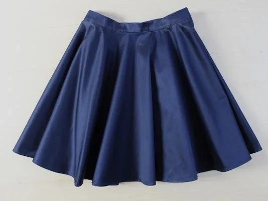 Jak uszyć spódnicę rozkloszowaną - proste kroki i przydatne wskazówki